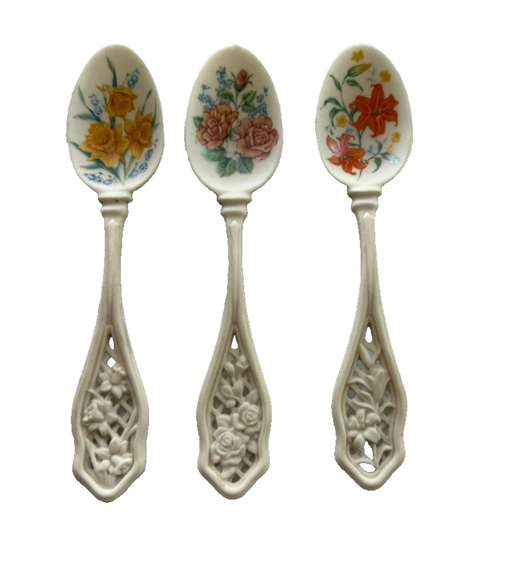 Lot of 3 AVON 1989 American Favorite Flower Porcelain Spoons 5.25" Collectibles